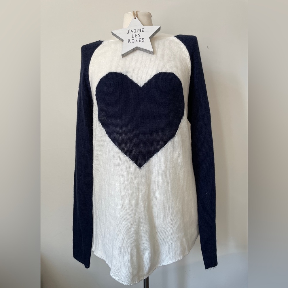 IRENE’S STORY Heart Crew Neck Sweater in Navy and White